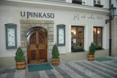 8.-Pivnoj-restoran-U-pinkasu