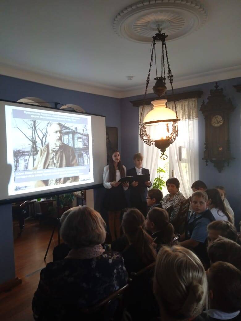 «За каждой строчкой судьба и жизнь…»